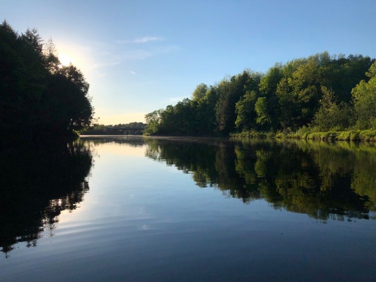 Reflets sur le lac Davignon à Cowansville
